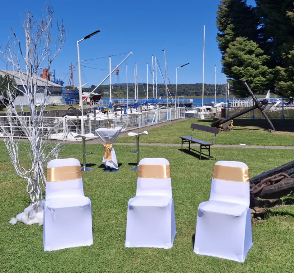 FUNDAS DE SILLAS SPANDEX BLANCAS